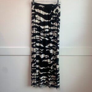 H&M Black & White Patterned Maxi Skirt With Slit